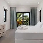 Gaia - A Secret Luxury Hideaway Villa *